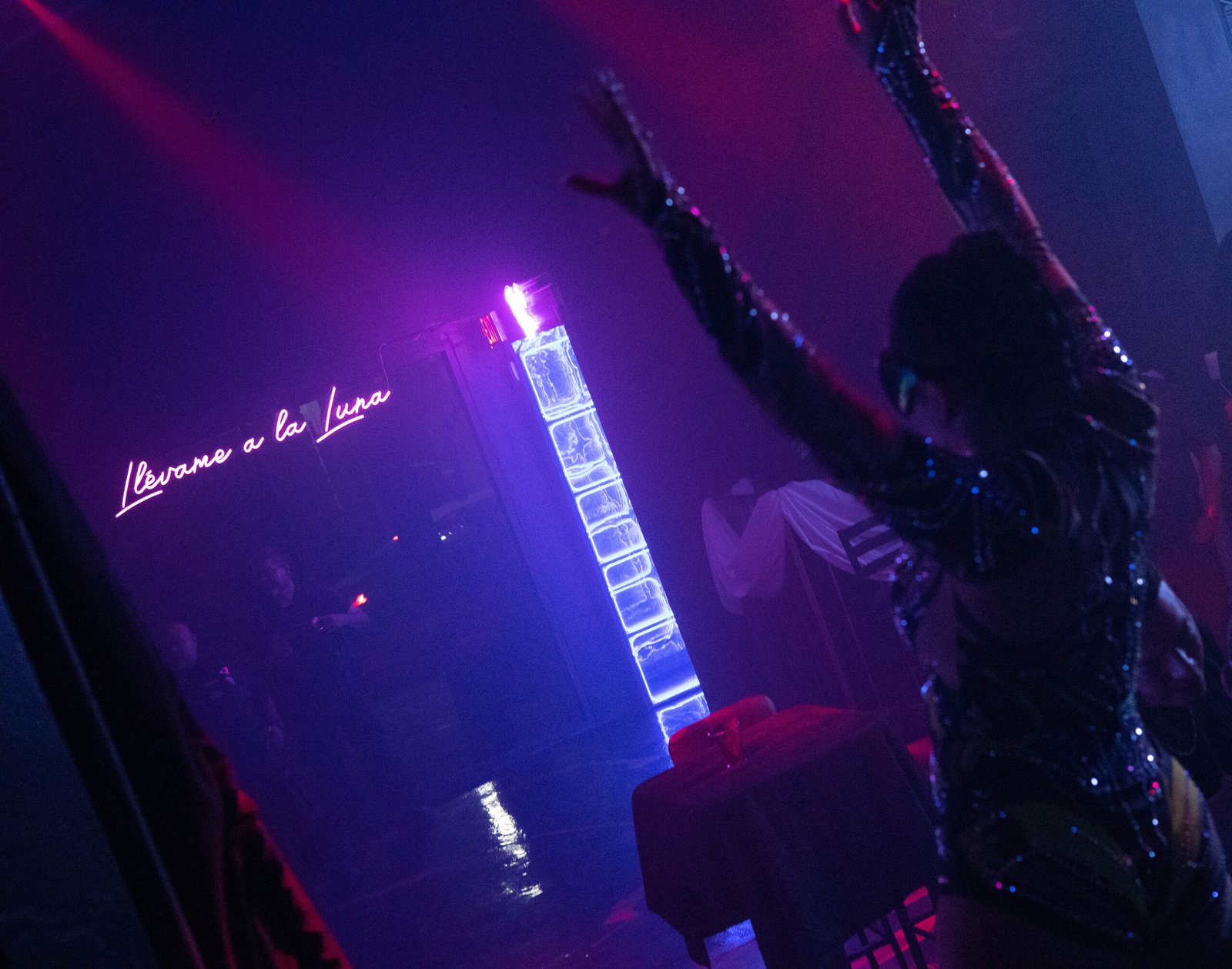 Luna Discotek nightlife